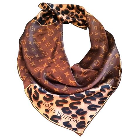 louis vuitton leopard print scarf price|louis vuitton cheetah scarf.